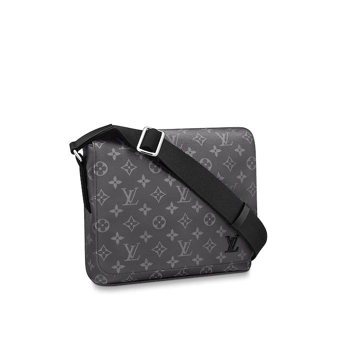 Louis Vuitton District PM M44000 - Click Image to Close