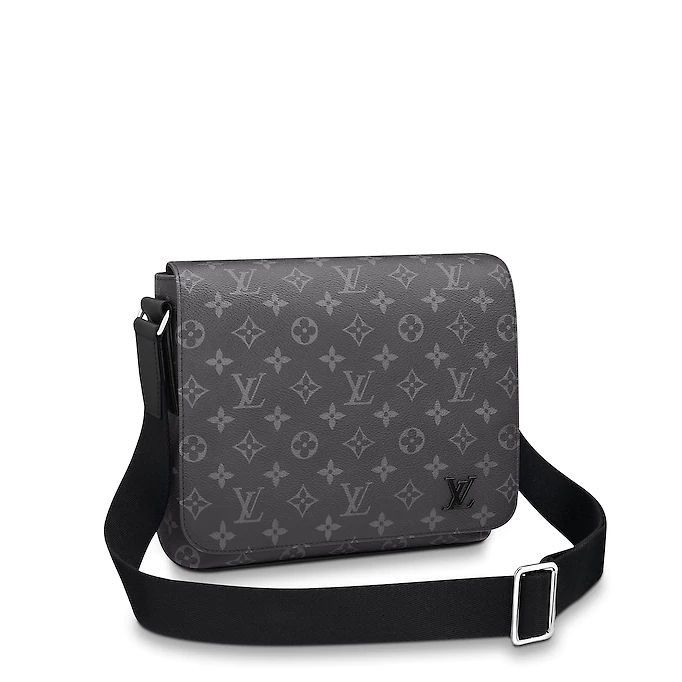 Louis Vuitton District PM M44000