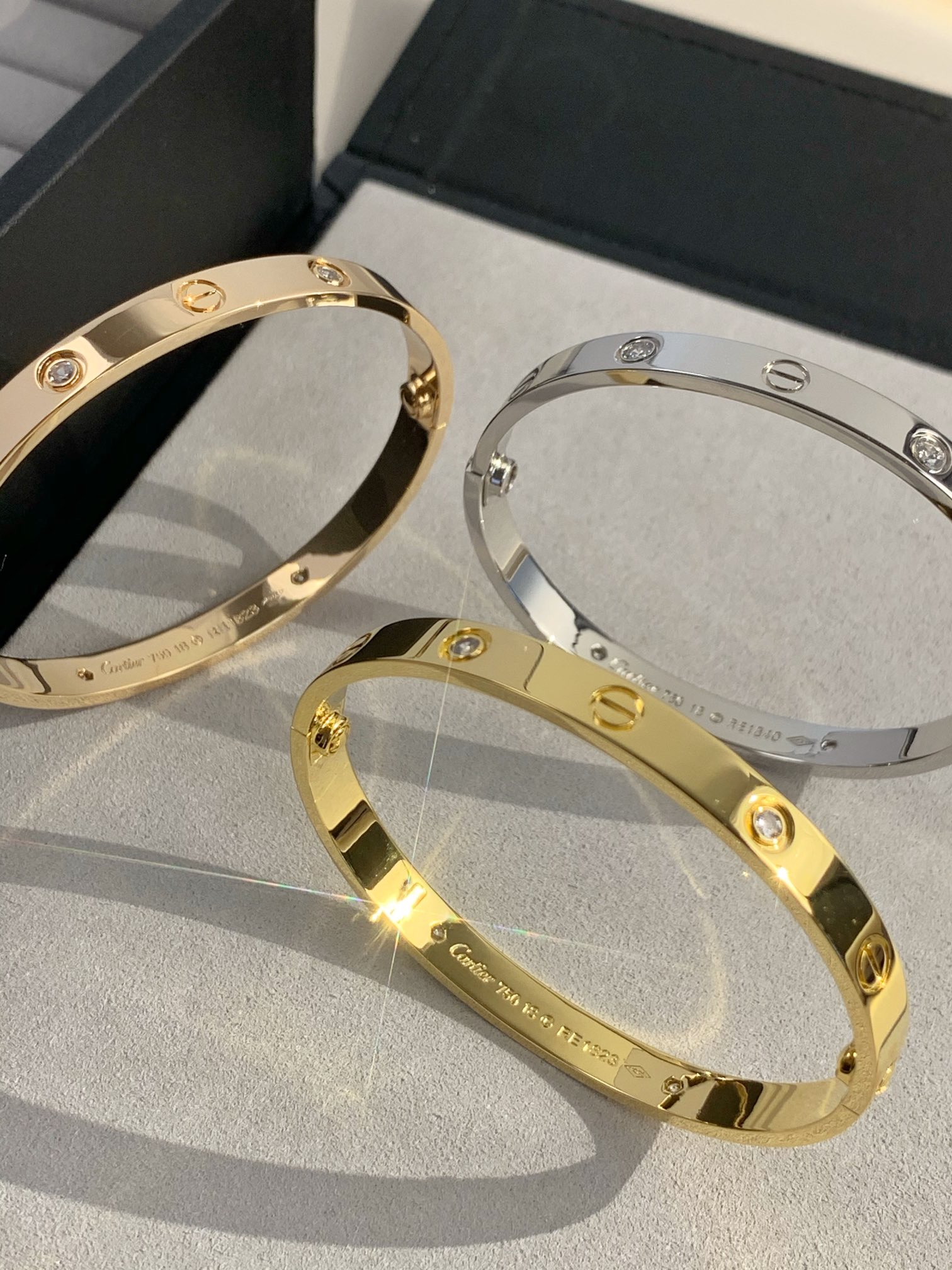 Cartier 4 Diamonds Love Bracelet