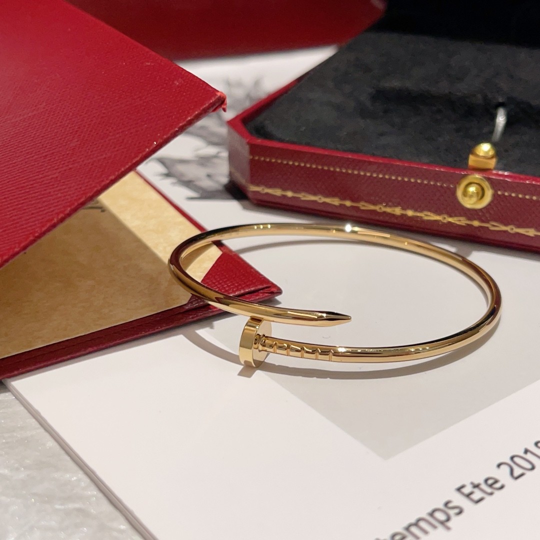 Cartier Juste un clou Bracelet Small Model