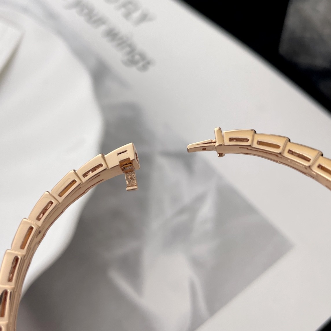 Bvlgari SERPENTI VIPER Bracelet Rose Gold with Pave Diamonds and