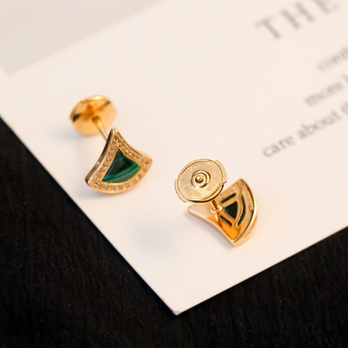 Bulgari Diva's DREAM Stud Earrings Rose Gold With Malachite and