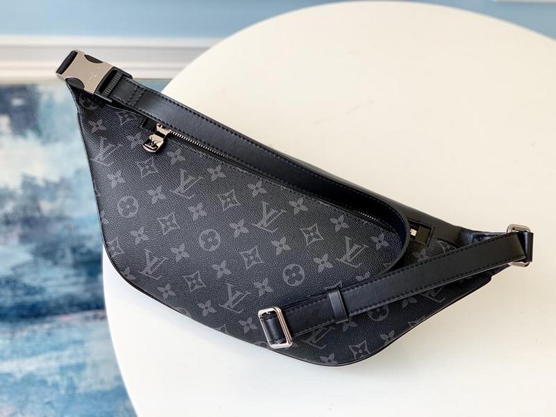 Louis Vuitton M44336 Discovery Bumbag