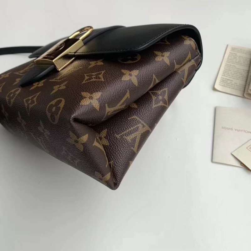 Louis Vuitton M44141 Locky BB