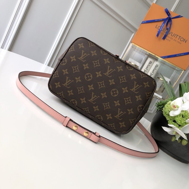 Louis Vuitton Neonoe M44022